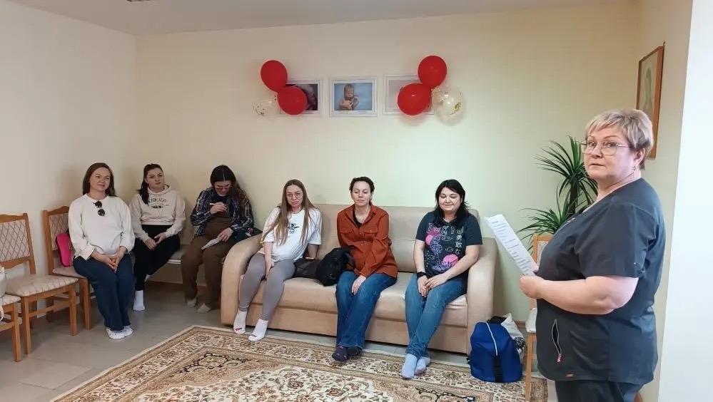 Вчера в нашей Школе мам разобрали тему, от которой до сих пор ломают копья и будущие мамы, и акушеры-гинекологи